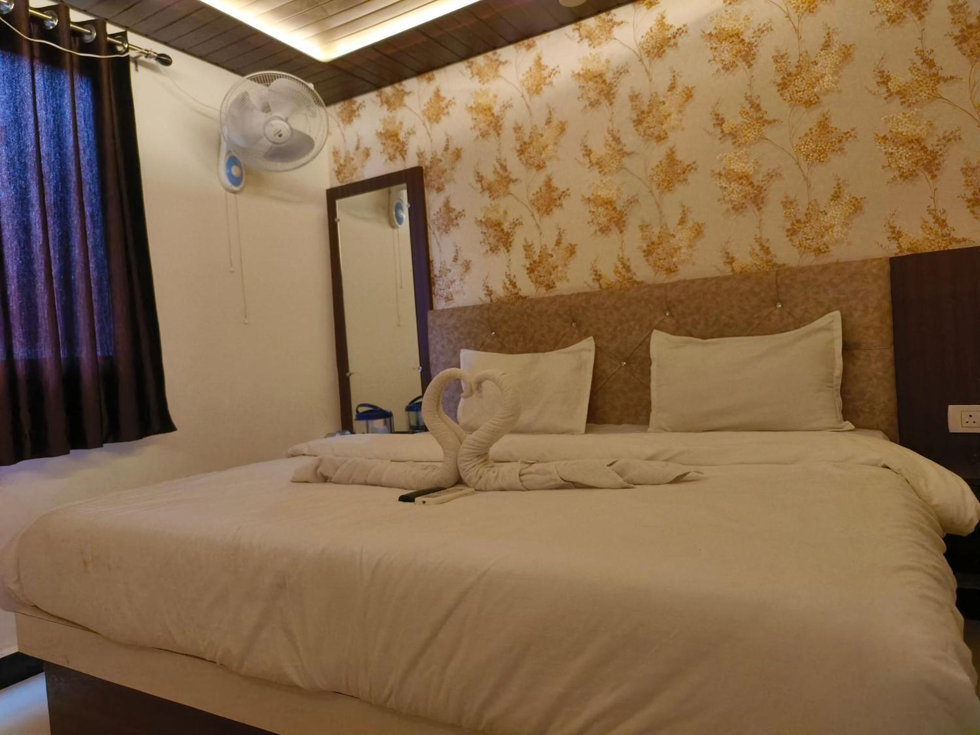 Hotel Jain Shree 우자인 외부 사진
