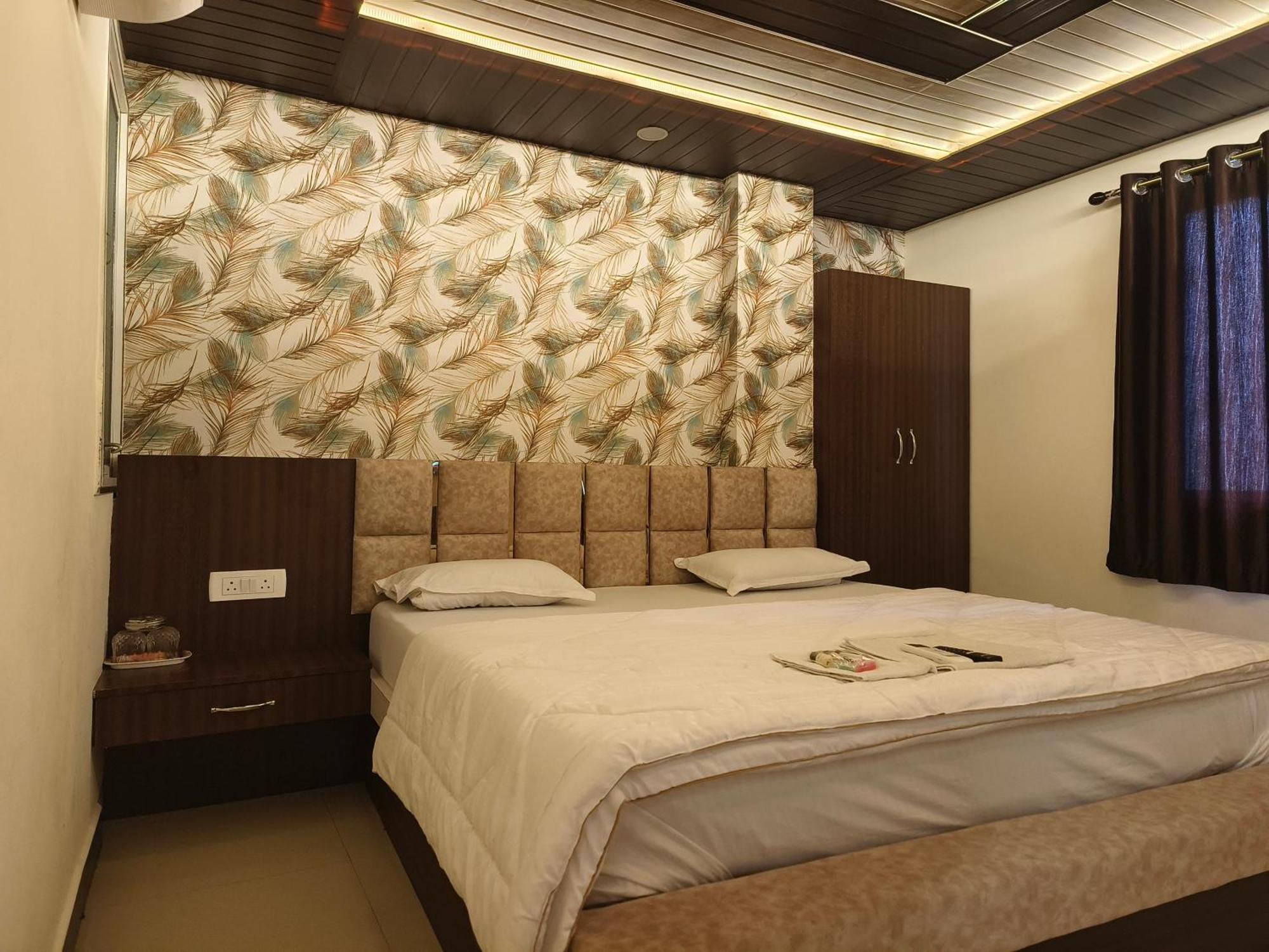 Hotel Jain Shree 우자인 외부 사진
