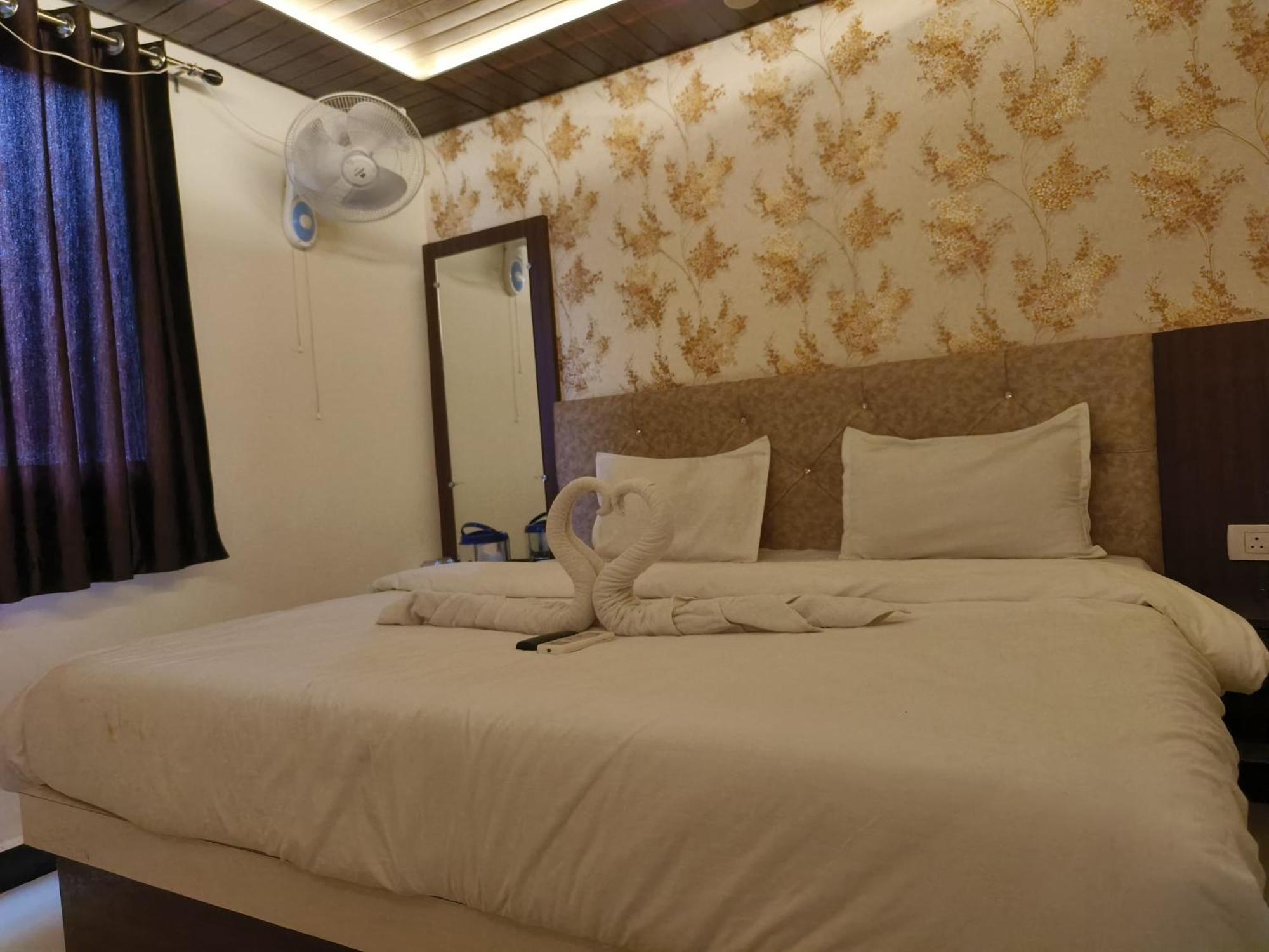 Hotel Jain Shree 우자인 외부 사진